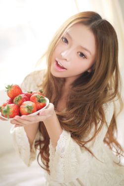 女家教林佩佩
